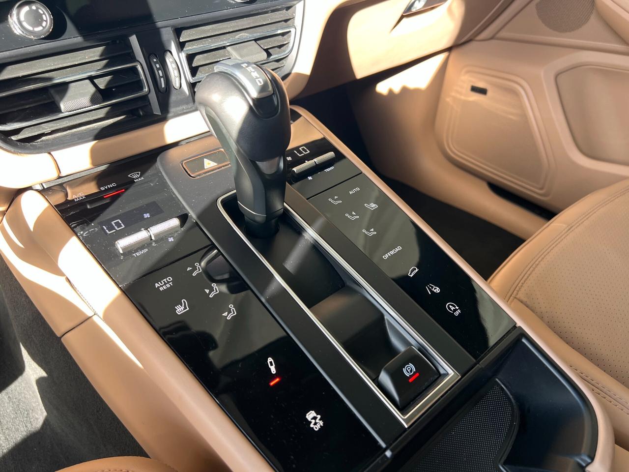Porsche Macan T 2.0 265cv Tetto Sport Chrono Matrix Pelle Telecam. Tagliandi Porsche