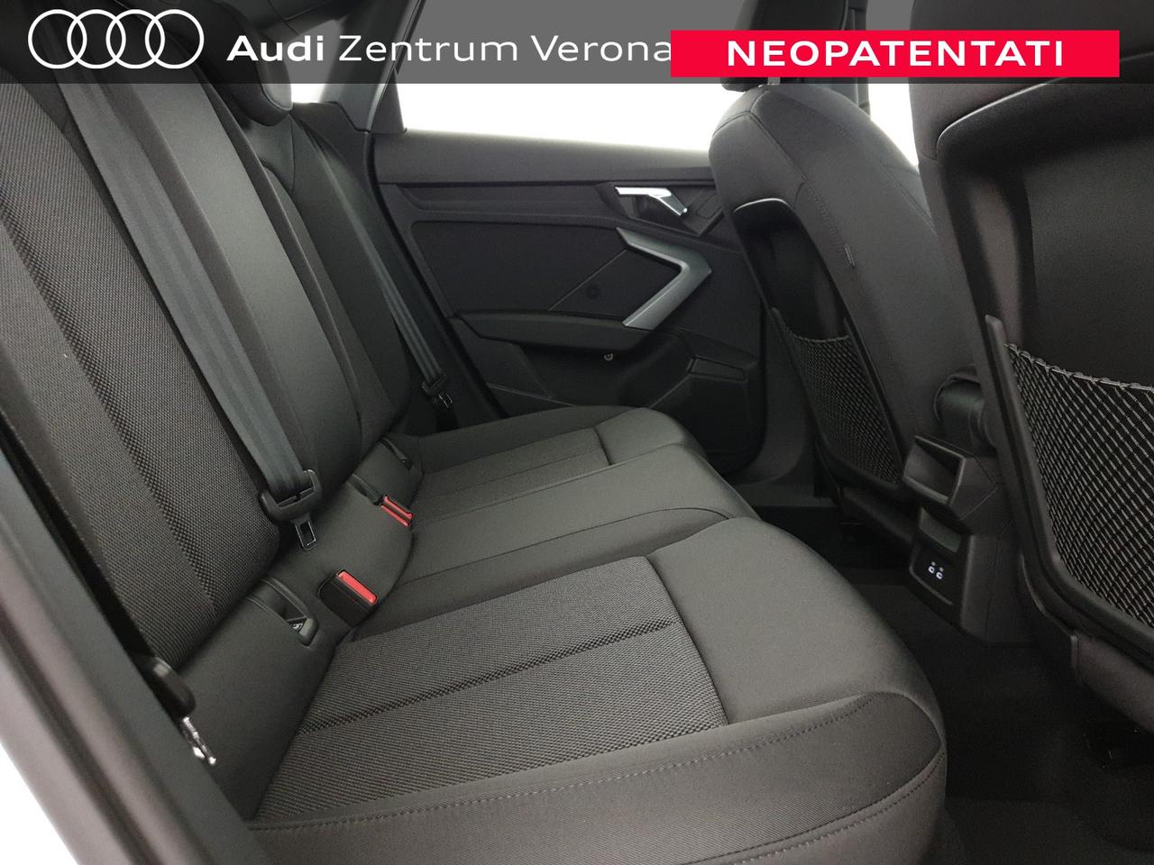 Sedan 30TFSI 116CV S tronic Business