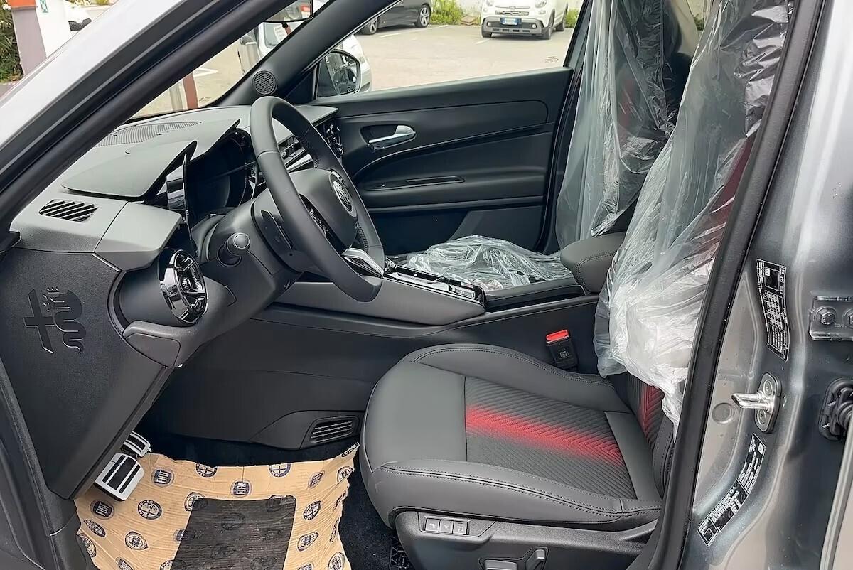 Alfa Romeo Junior 1.2 145 CV Hybrid eDCT6 KM0