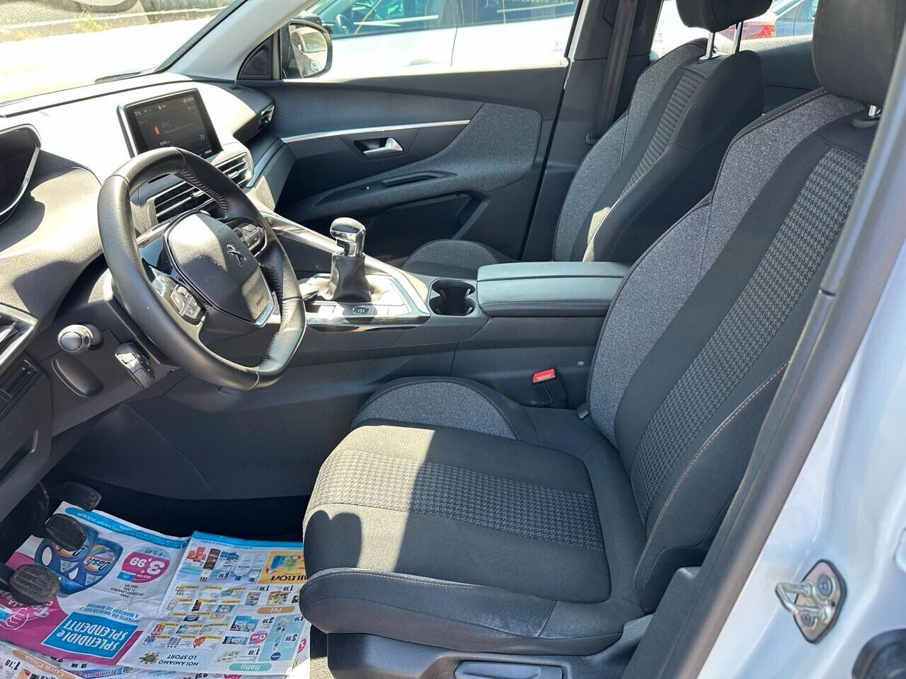 Peugeot 3008 BlueHDi 130 S&S Active Pack