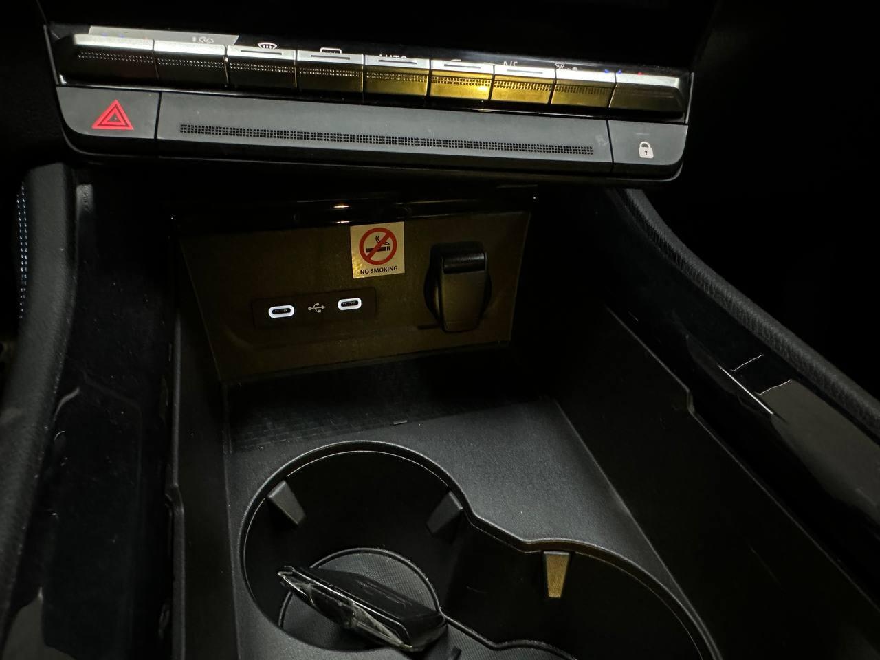 RENAULT Austral 2023 - Austral 1.2 E-Tech full hybrid Iconic Esprit Alpine 200cv auto