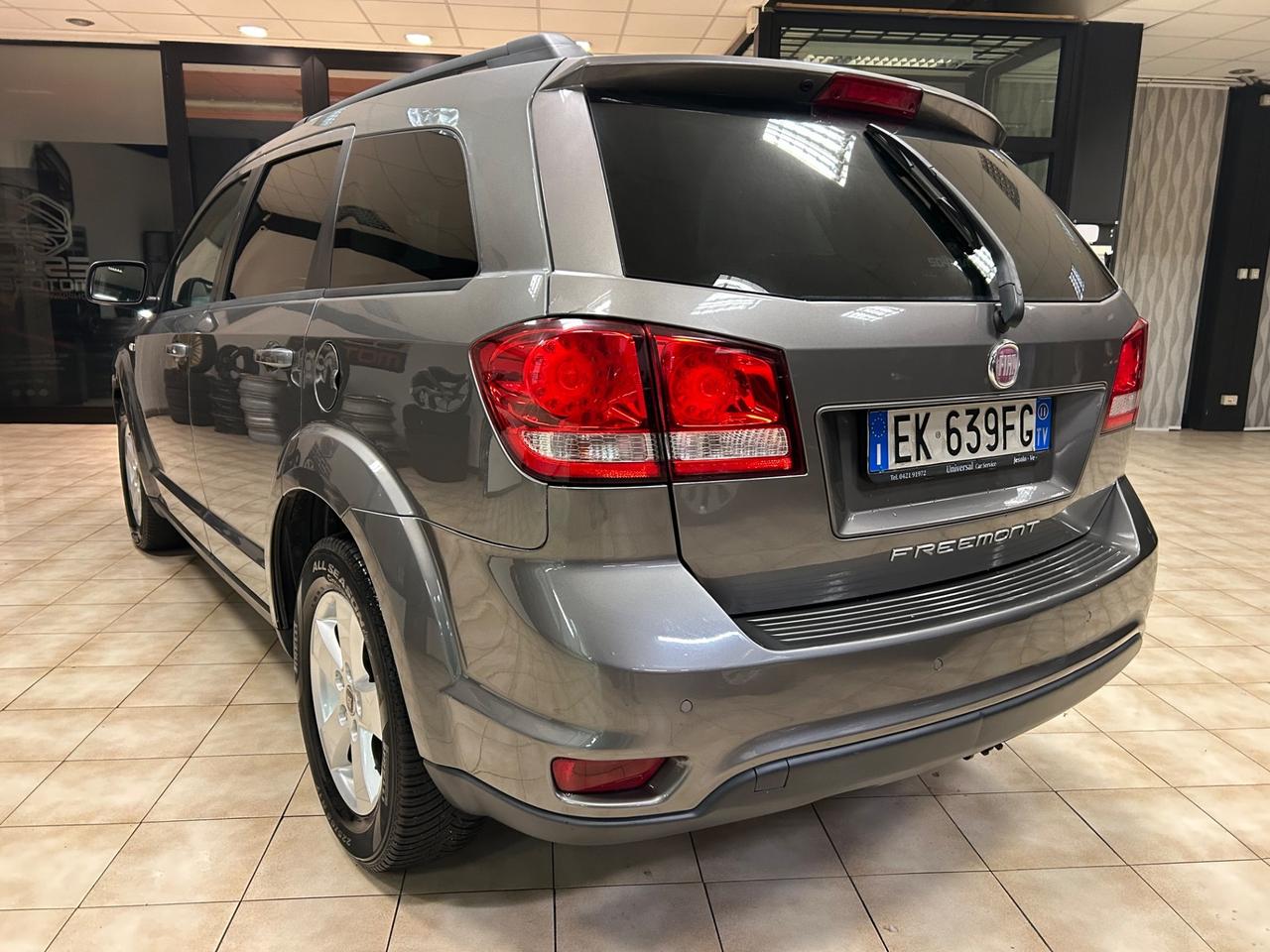 Fiat Freemont - 2011 2.0 Multijet 170 CV 7 POSTI