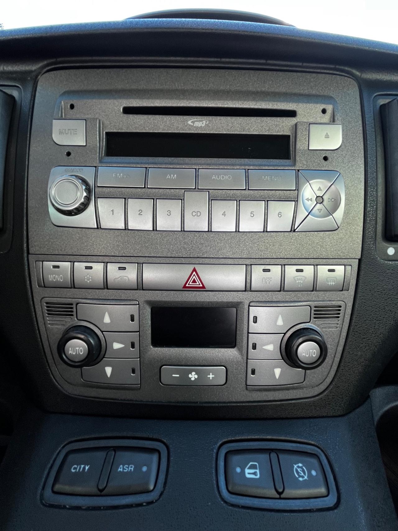 Lancia MUSA 1.3 Mjt 95 CV CATENA FATTA OK NEOPATENTATI
