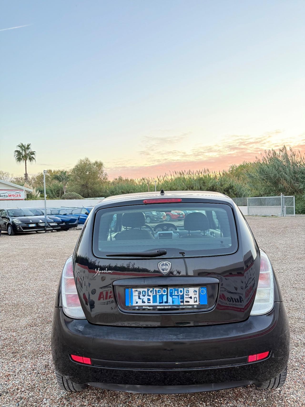 Lancia Ypsilon 1.2 Argento