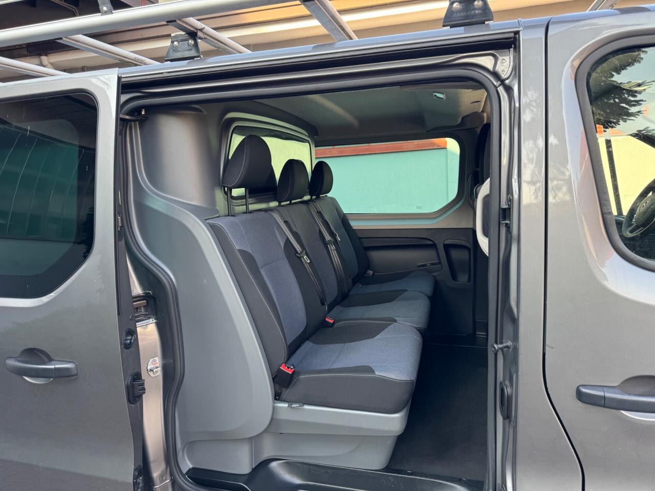 OPEL VIVARO 6 posti PASSO LUNGO