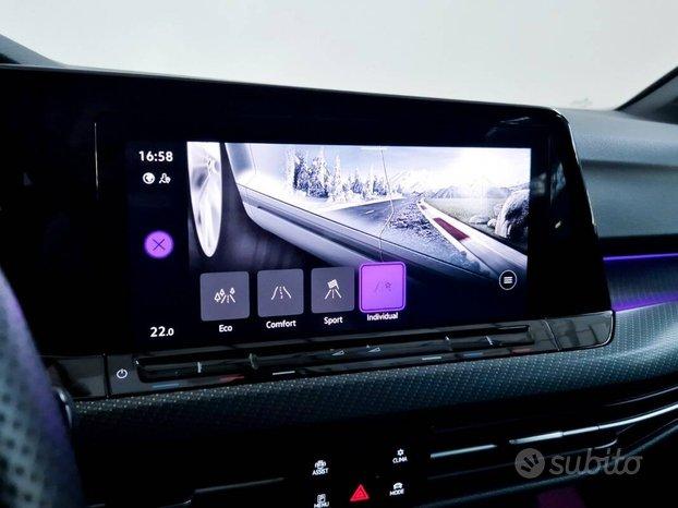 Volkswagen Golf 1.5 etsi evo R-Line 130cv dsg