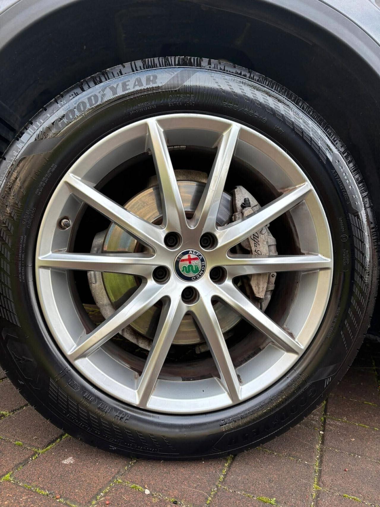 Alfa Romeo Stelvio 2.2 Turbodiesel 210 CV AT8 Q4 Executive.-/