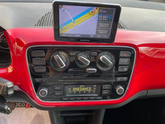 VOLKSWAGEN up! 1.0 75 CV 5p. cross up! "PERFETTA/NEOPATENTATI"