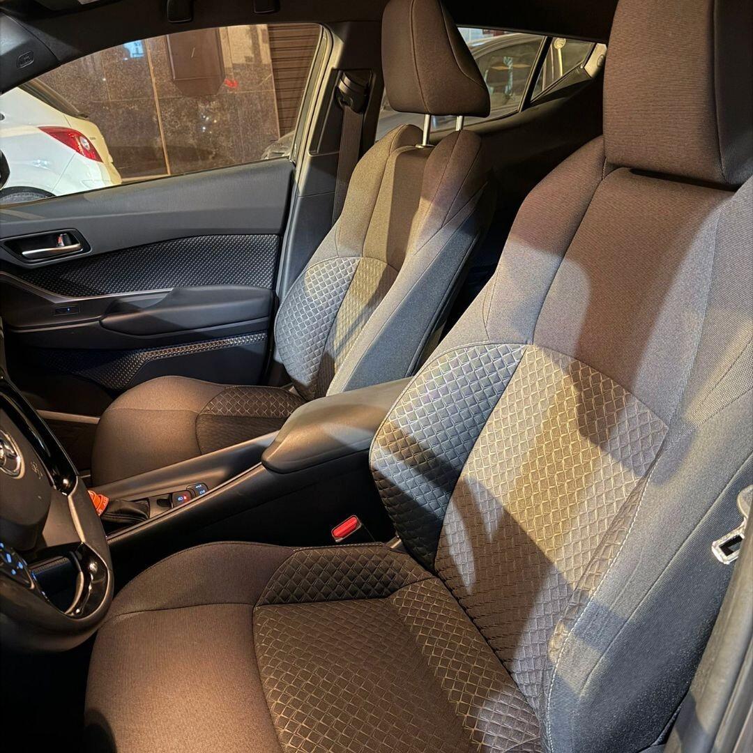 Toyota C-HR 1.8 Hybrid E-CVT Trend