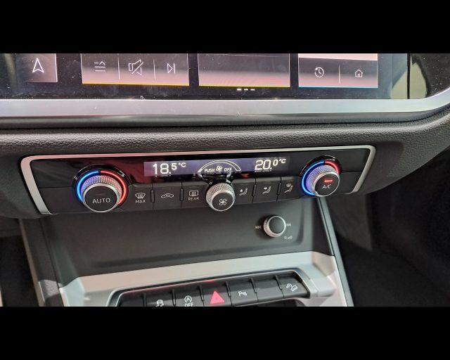 AUDI Q3 35 2.0 tdi Business Advanced quattro s-tronic