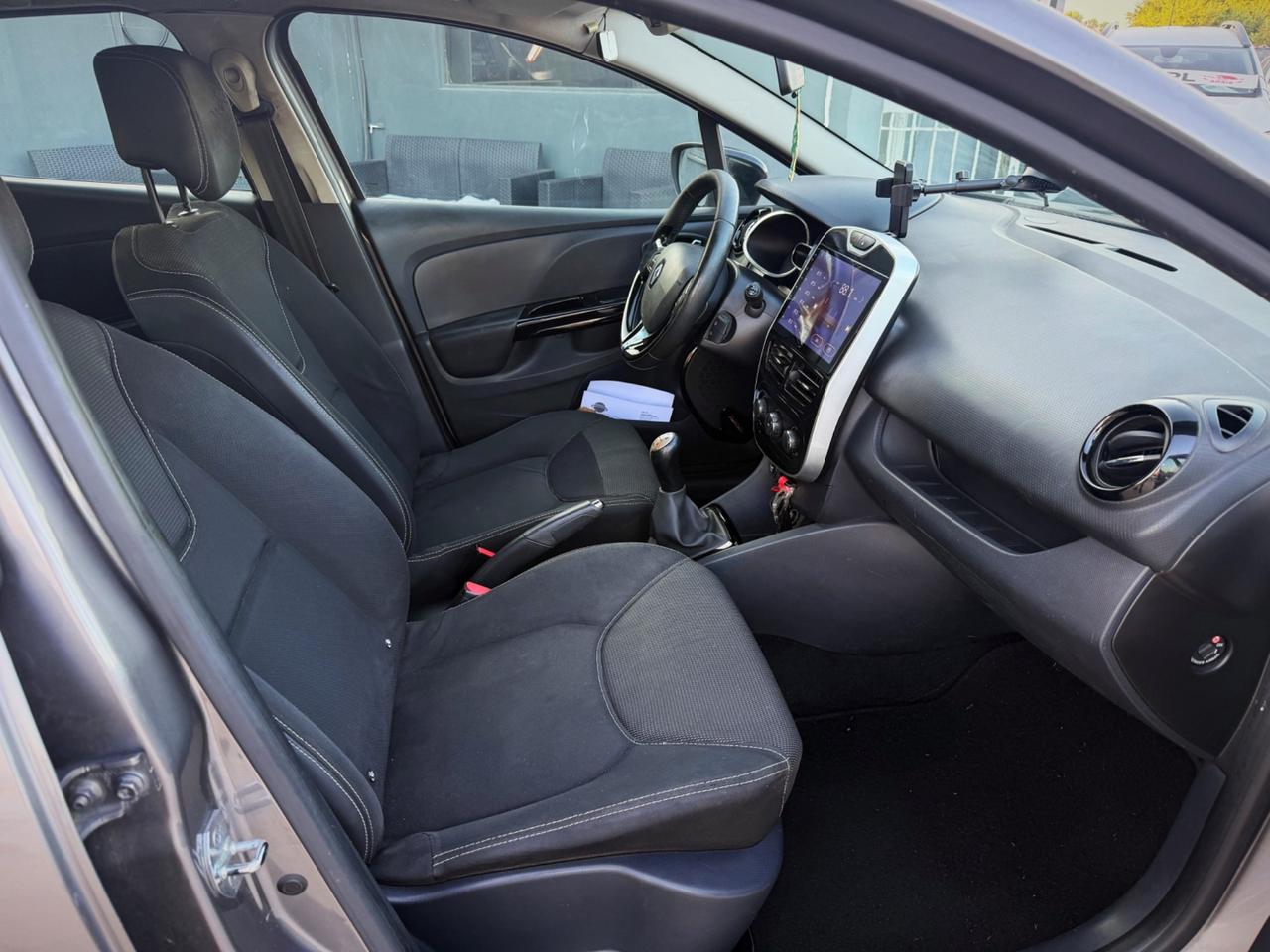 Renault Clio 1.2 75CV GPL 5 porte Live Garanzia 12 Mesi