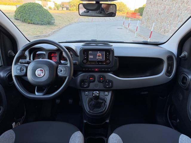 FIAT Panda 1.0 HYBRID CITY LIFE+CLIMATRONIC+SCHERMO+5POSTI