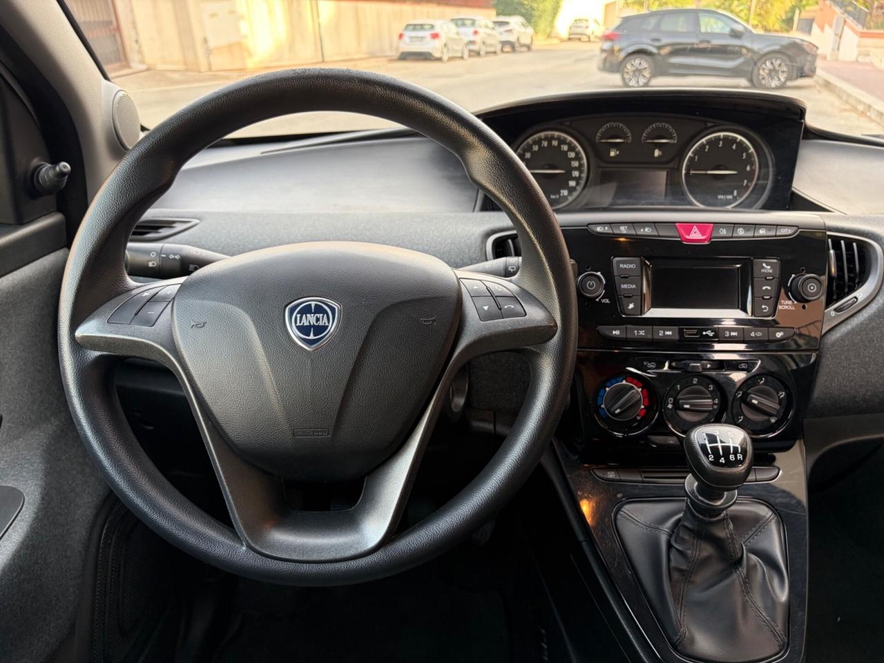 Lancia Ypsilon 1.0 FireFly benz ideale per neopate