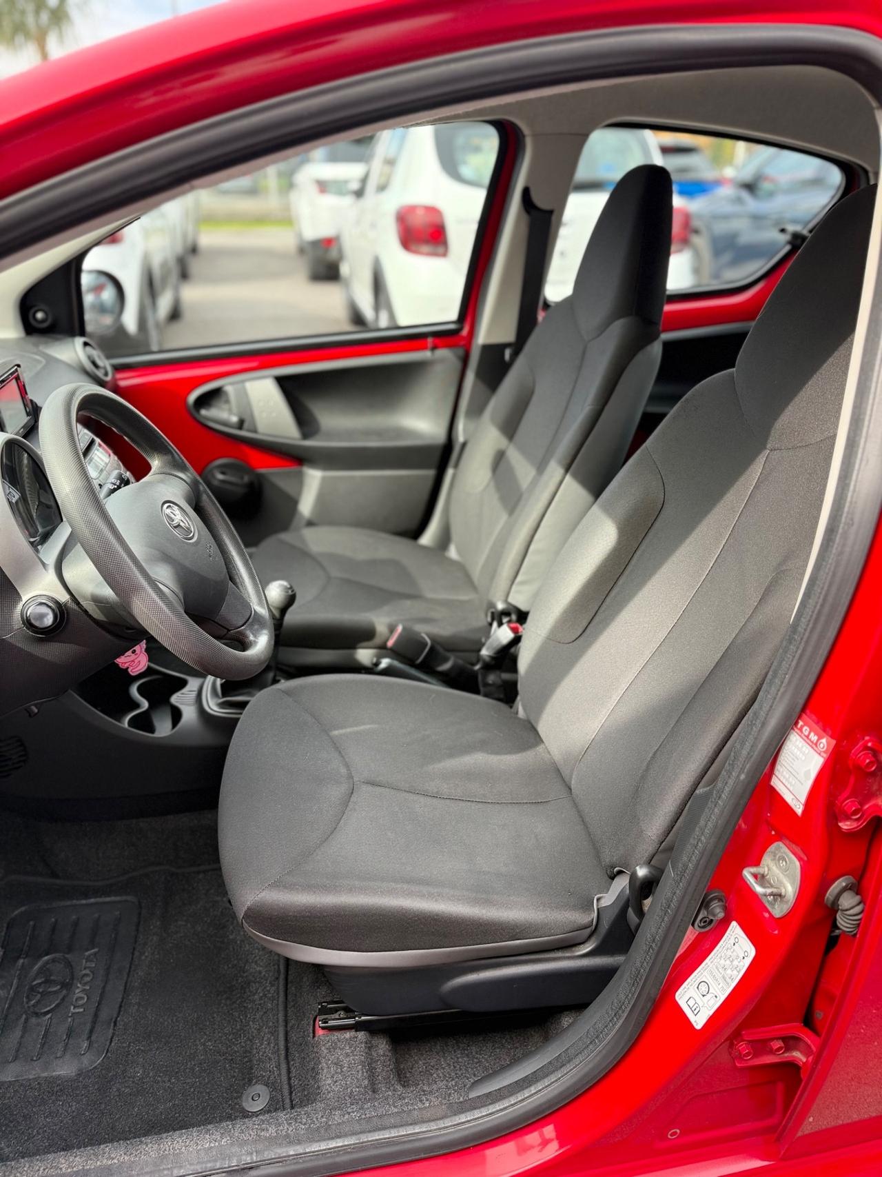 Toyota Aygo 1.0 12V VVT-i 5 porte Orange Connect