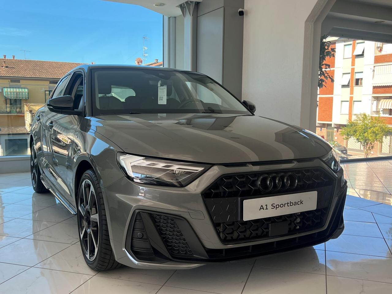 AUDI A1 II 2019 Sportback A1 Sportback 30 1.0 tfsi Identity Black 116cv