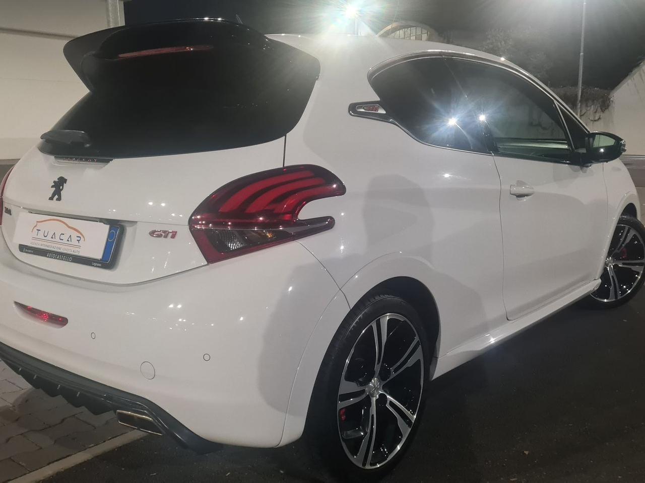 Peugeot 208 THP GTI #8775