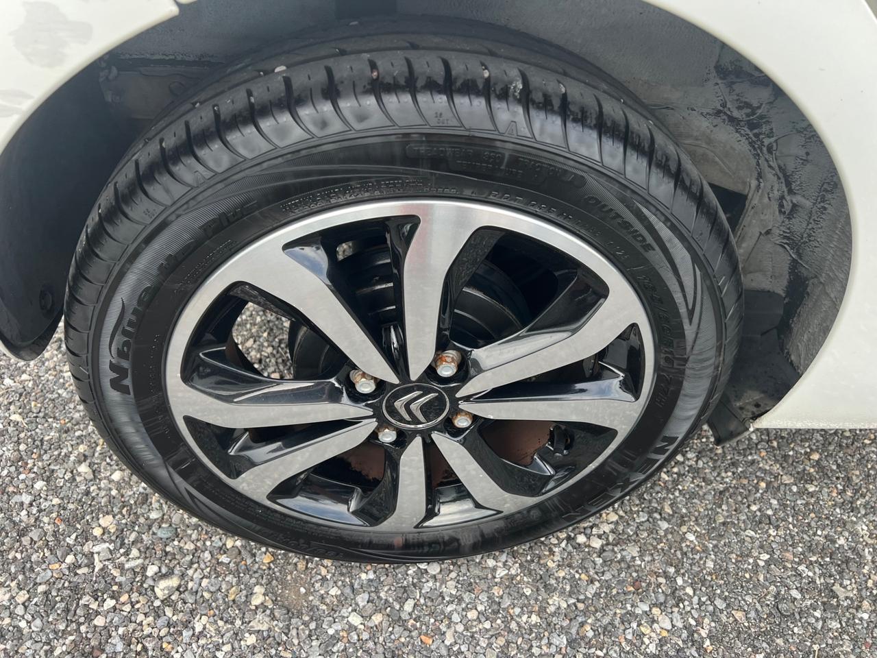 Citroen C1 VTi 68 5 porte Shine*NEOPATENTATI