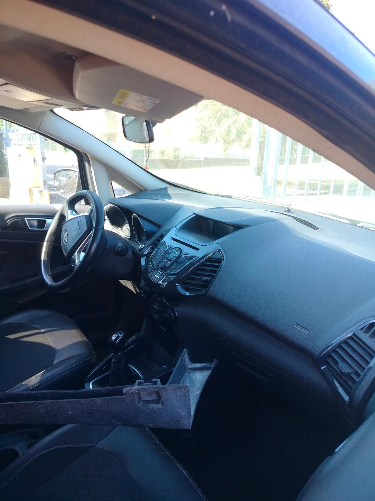 Ford EcoSport 1.5 TDCi 95 CV SINISTRATA
