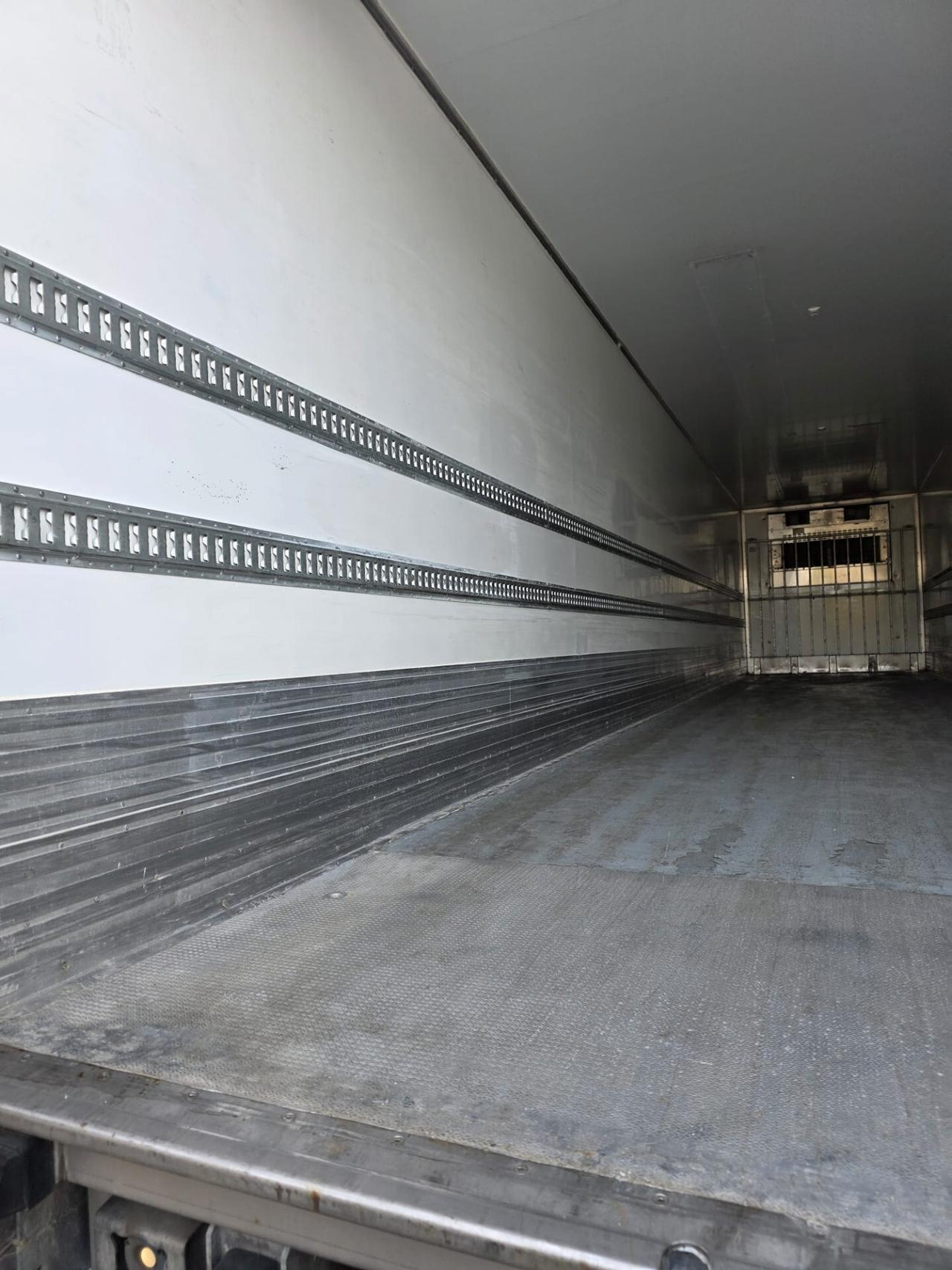 SEMIRIMORCHIO FRUEHAUF 12-2014 CON SPONDA E.