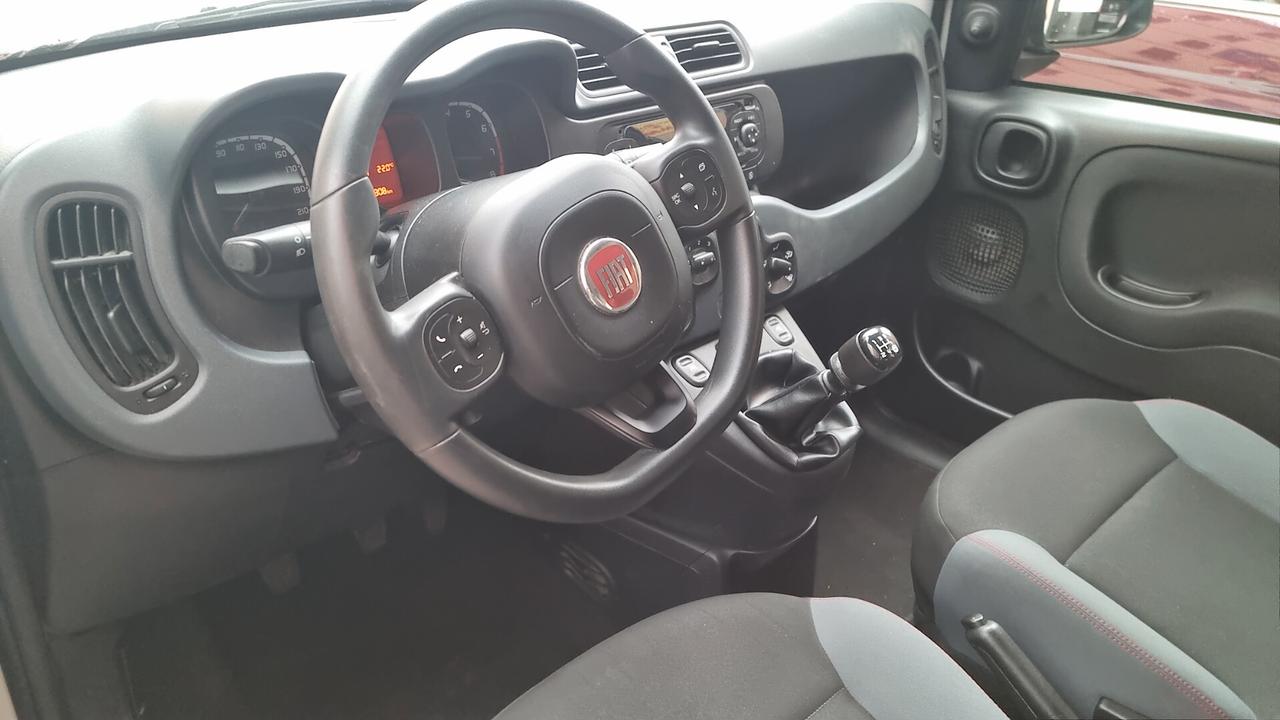 Fiat Panda 1.2 Lounge anno 2020 soli 32000km