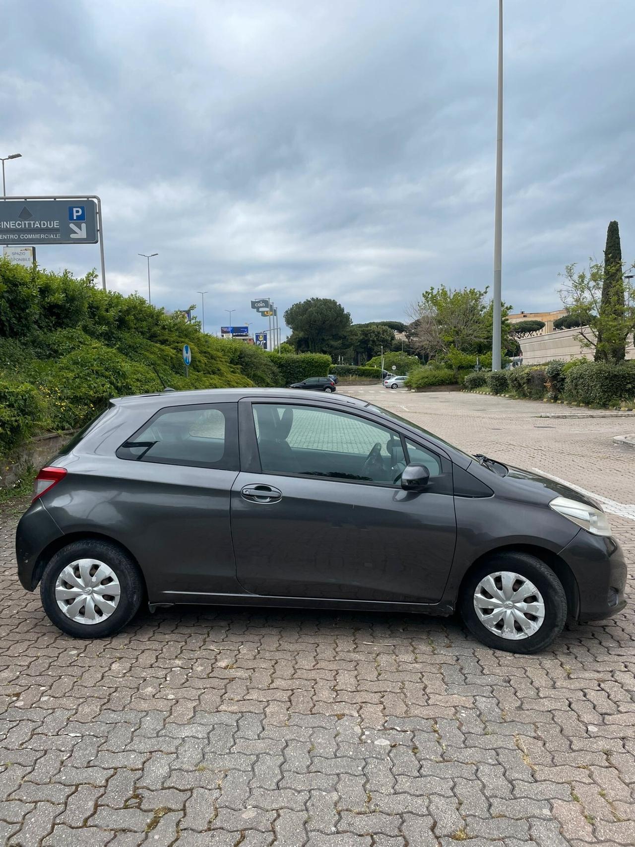 Toyota Yaris 1.0 Active