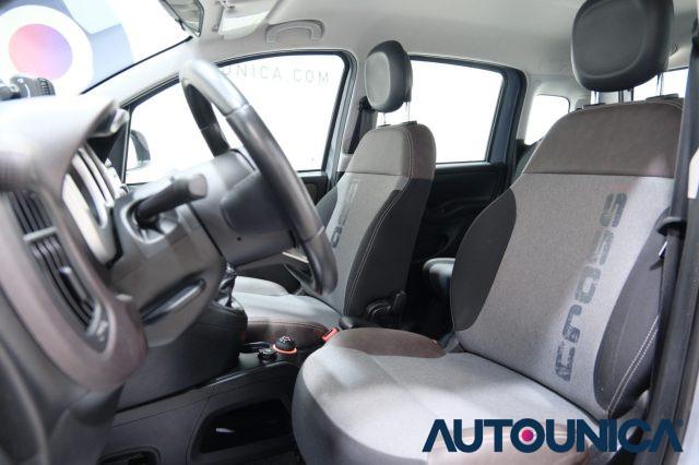 FIAT Panda CROSS 0.9 TWINAIR TURBO S&S 4x4 NEOPATENTATI