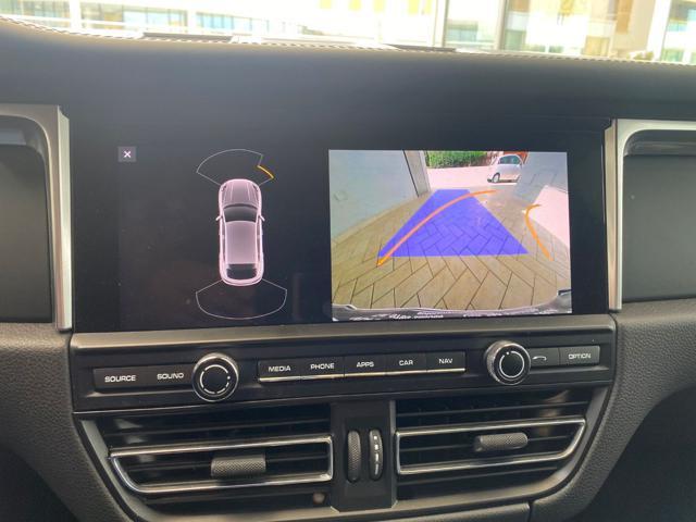 PORSCHE Macan 2.0