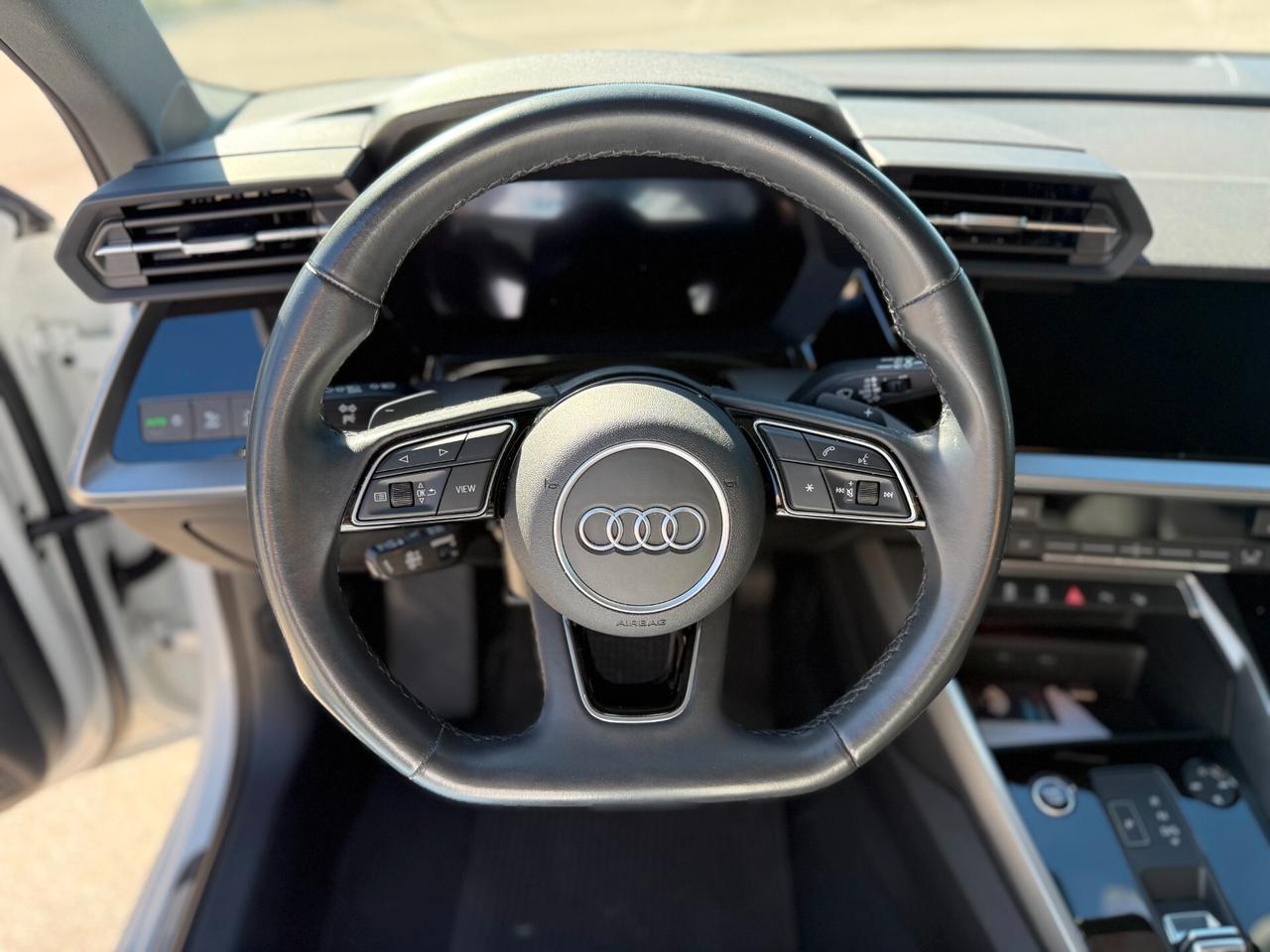 Audi A3 SPB 30 g-tron S tronic line edition
