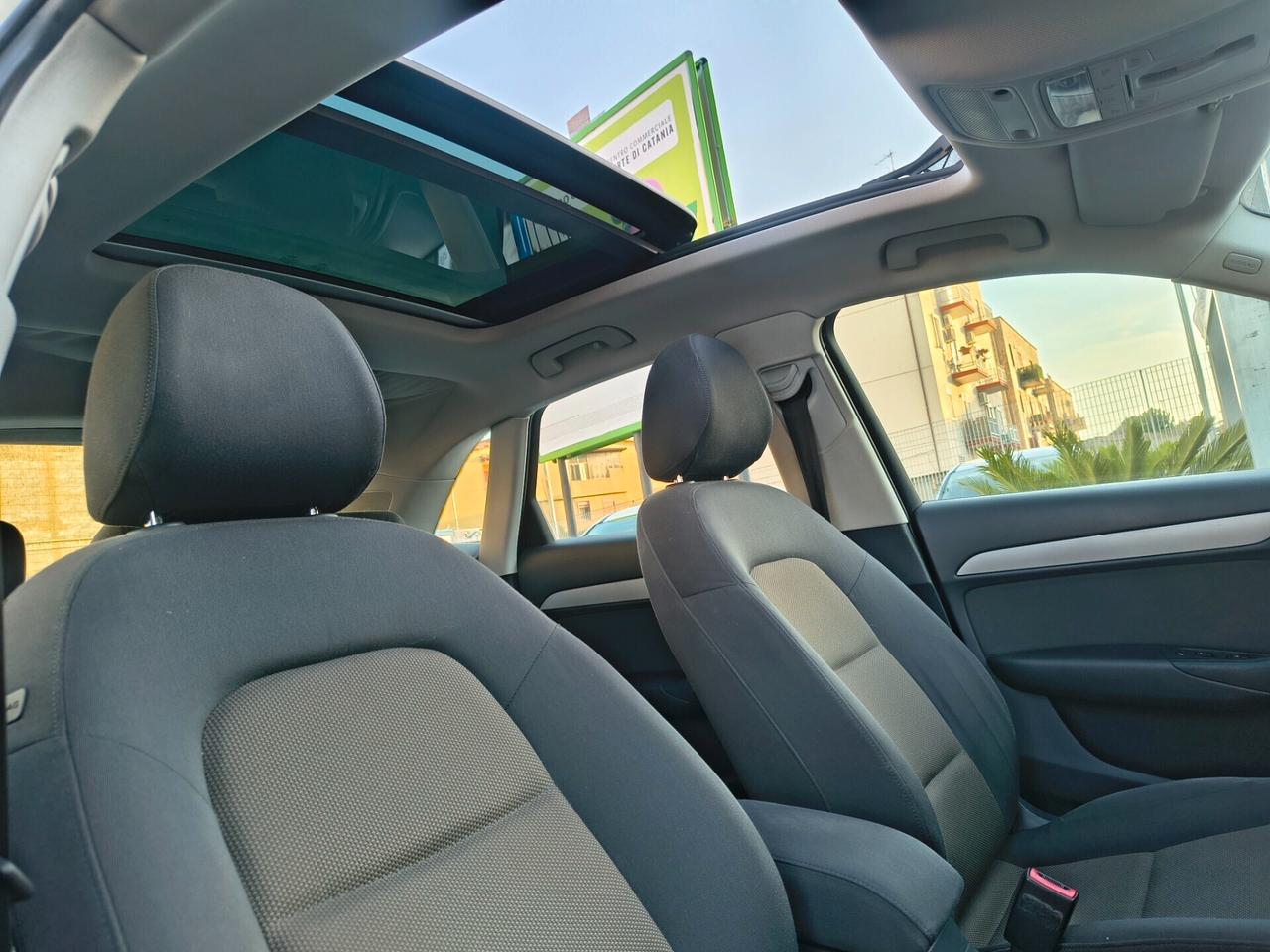 AUDI Q3 2.0 DIESEL TETTO PANORAMICO UNICOPROPRIETA