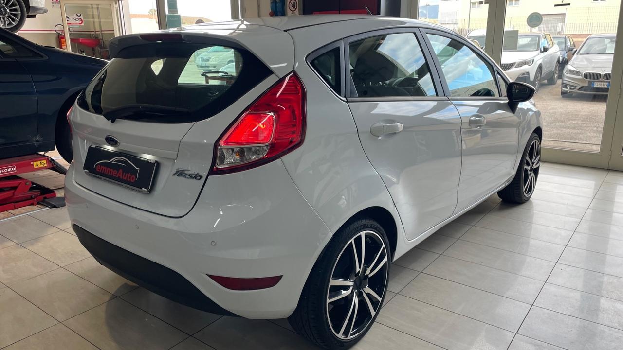Ford Fiesta 1.5 TDCi 75CV 5 porte Business