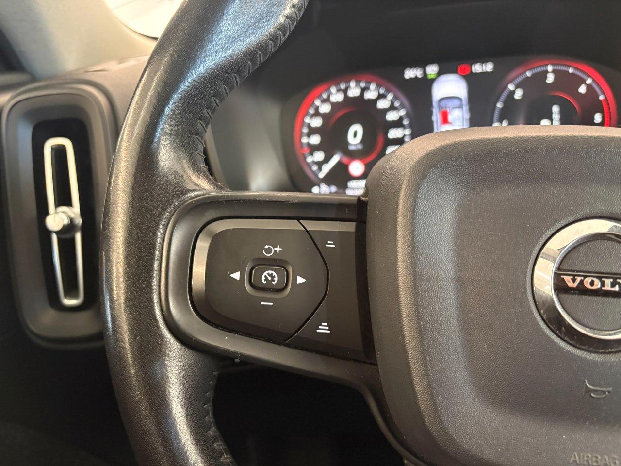 Volvo XC40 2.0 d3 Momentum geartronic