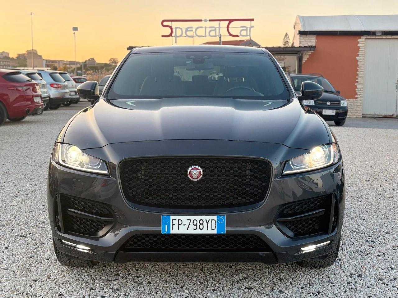 Jaguar F-Pace 2.0 D 180 CV aut. R-Sport