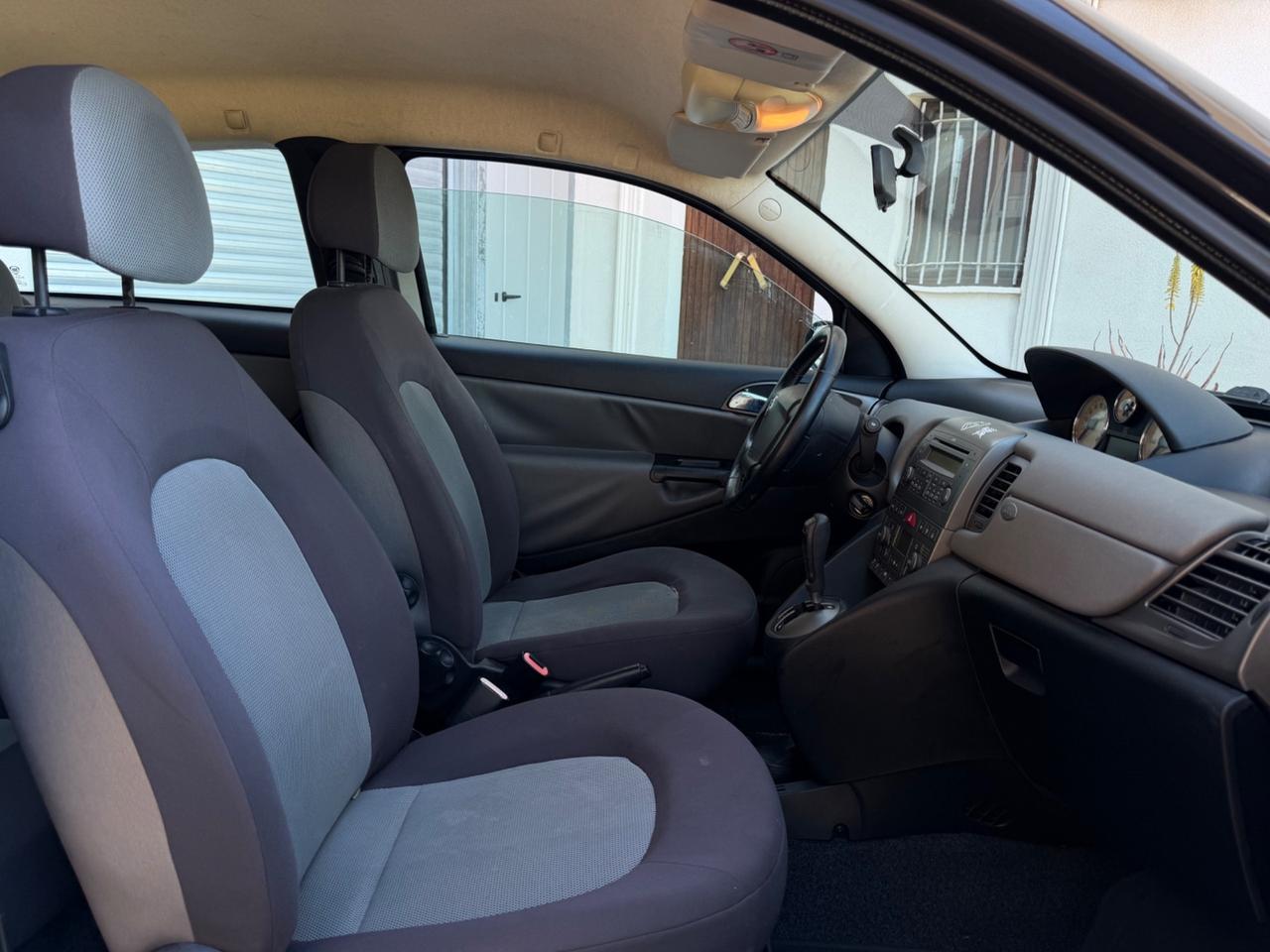 Lancia Ypsilon 1.3 Multijet - CAMBIO AUTOMATICO