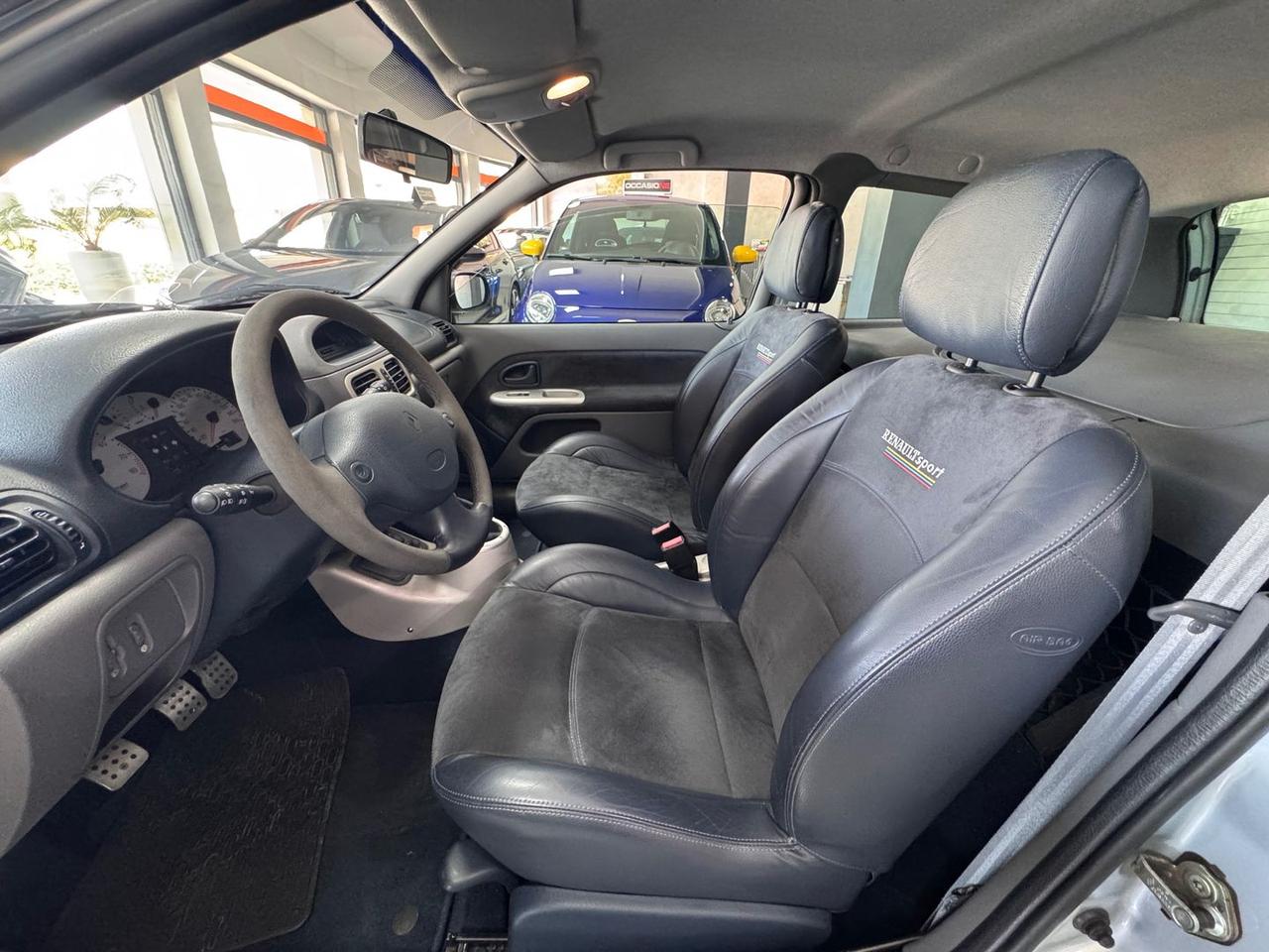 Renault Clio 3.0 V6 24V #6567