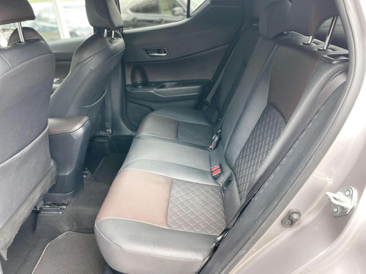 Toyota C-HR 1.8 Hybrid 98CV E6 Wrap rimovibile - 2018