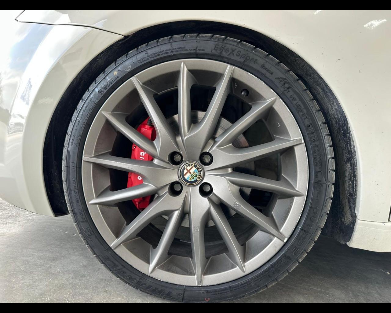 ALFA ROMEO MiTo - MiTo 1.4 T 155 CV Distinctive Sport Pack