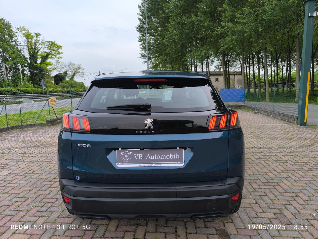 Peugeot 3008 BlueHDi 130 S&S EAT8 Active Business