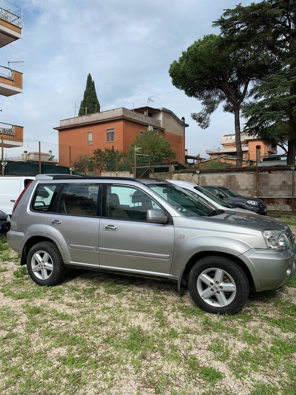 Nissan X-Trail 2.2 dCi Elegance