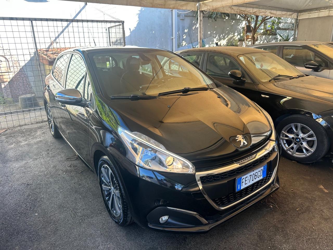 Peugeot 208 PureTech 82 5 porte Allure