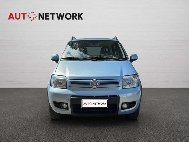 FIAT Panda 1.3 MJT 16V DPF 4x4 Climbing