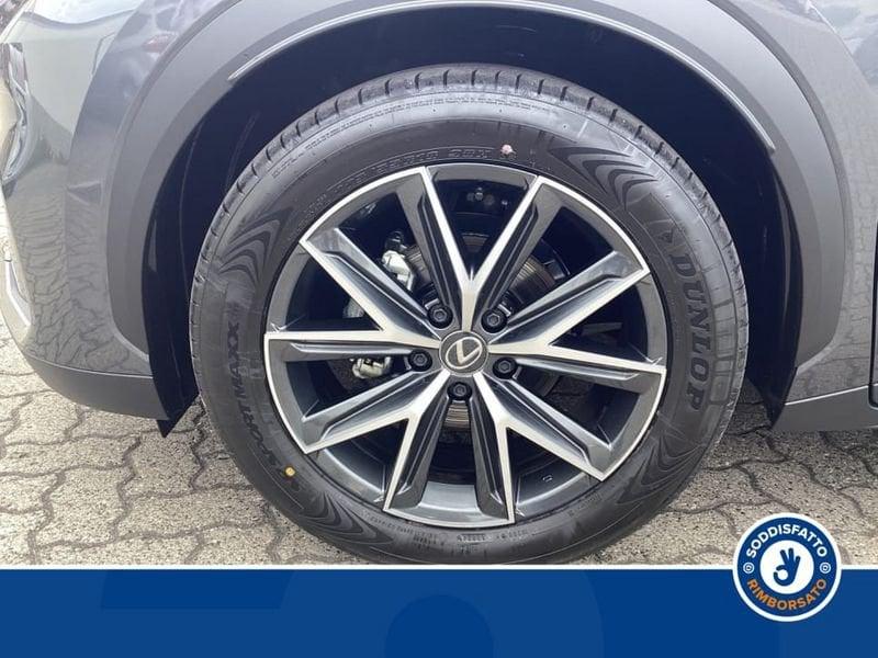 Lexus LBX Hybrid Emotion 2WD