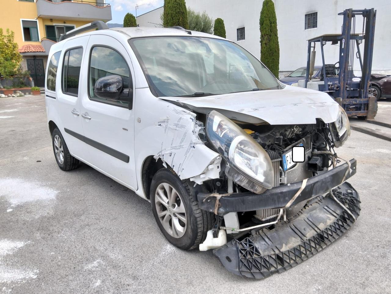 Renault Kangoo 1.5 dCi 90cv 2017 SINISTRATO