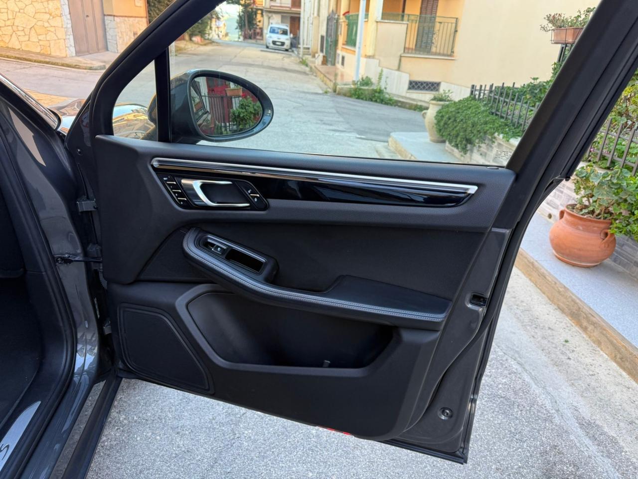 Porsche Macan 3.0 S tetto panoramico e gancio traino