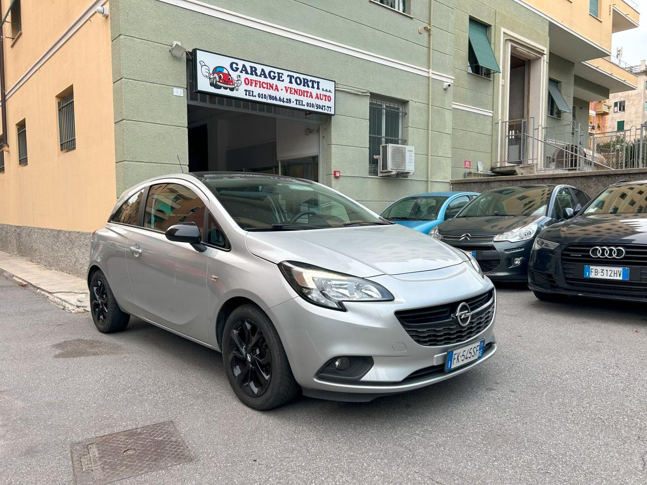 Opel Corsa 1.2 Coupé b-Color