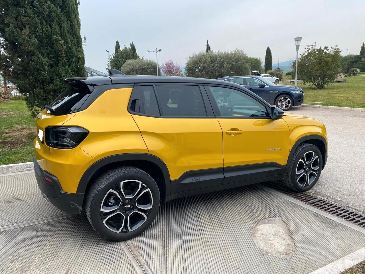 Jeep Avenger 1.2 Turbo 100 CV Summit