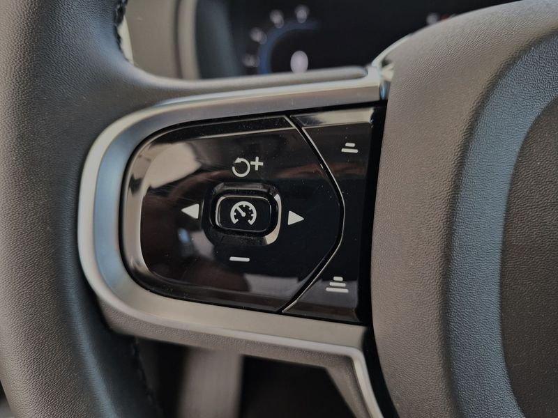 Volvo XC90 B5 235+14 CV AWD Automatica Mild Hybrid Diesel 7 Posti Core