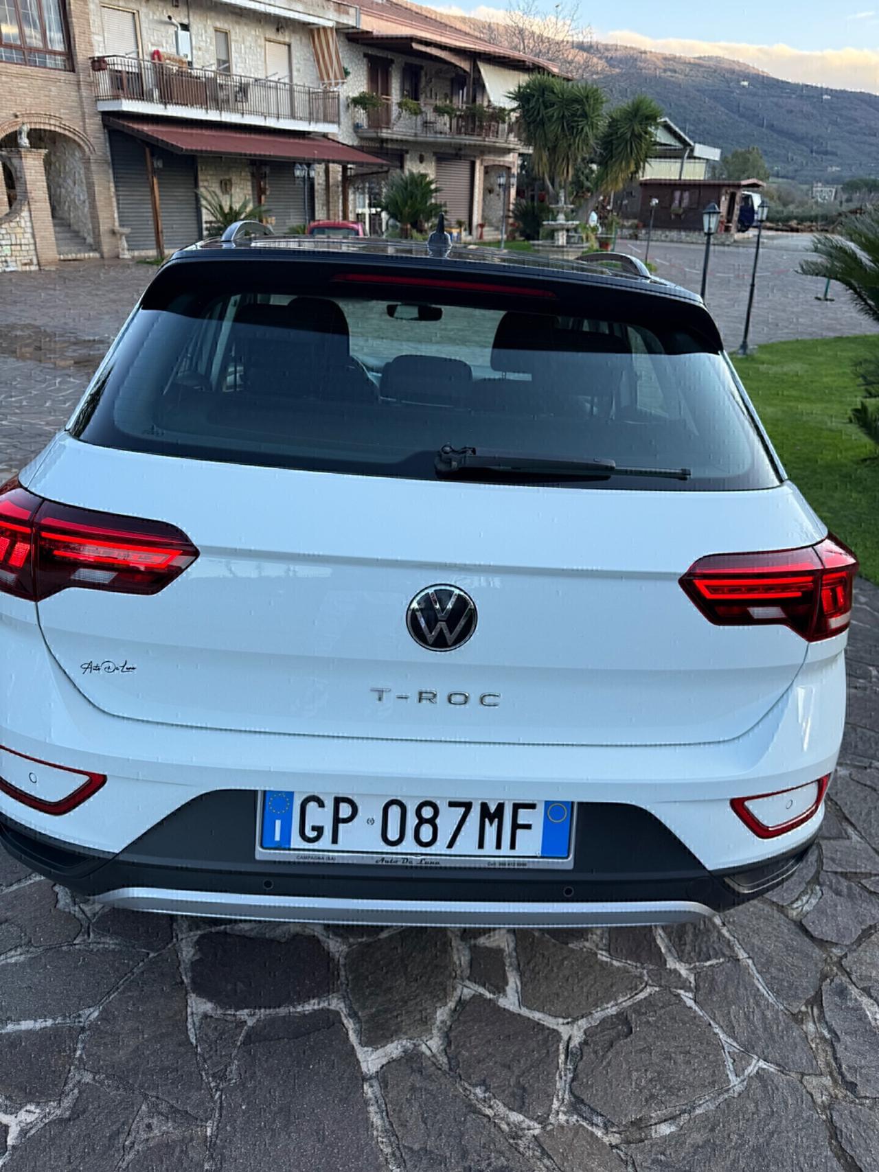 Volkswagen T-Roc 2.0 TDI SCR 150 CV DSG R-Line 2023
