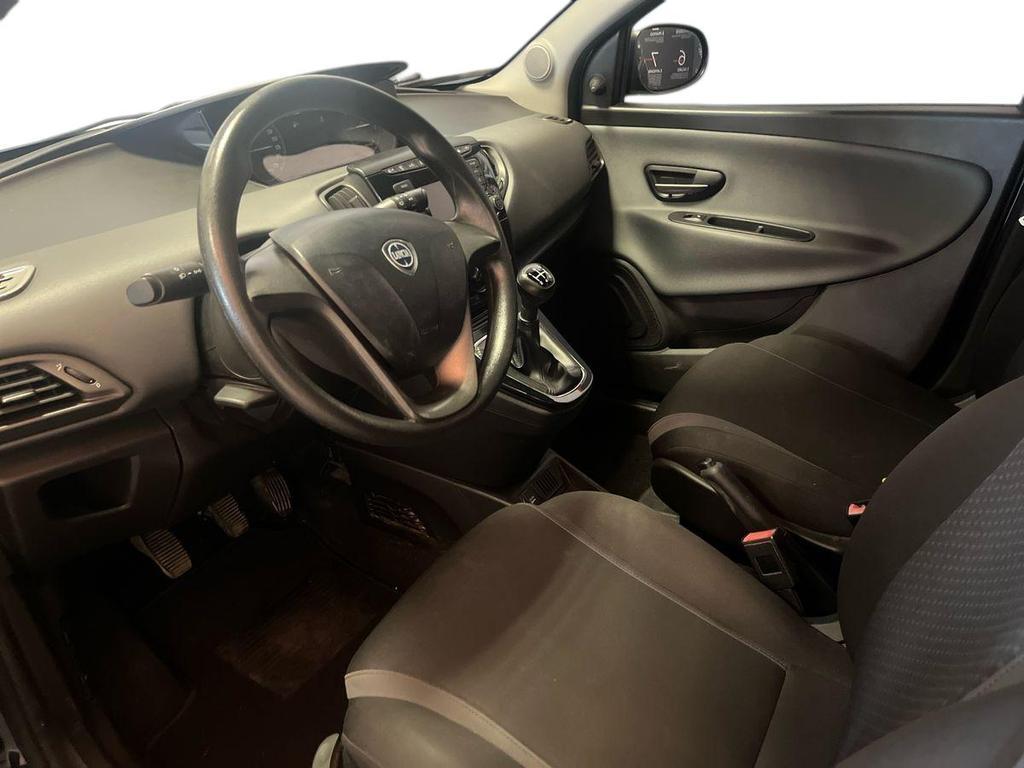 Lancia Ypsilon 1.3 mjt Silver s&s 95cv