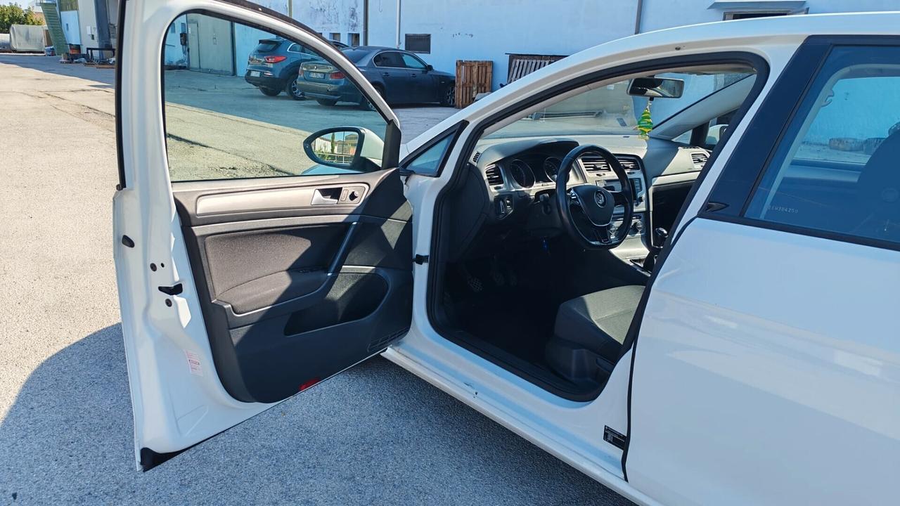 Volkswagen Golf 2.0 TDI 5p. Highline BlueMotion Technology