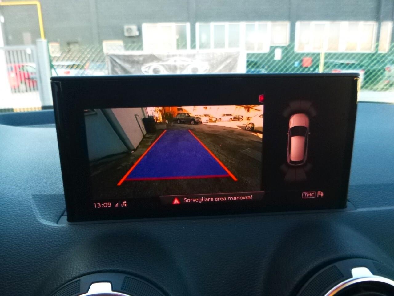 Audi Q2 35 TDI quattro S tronic Identity Black